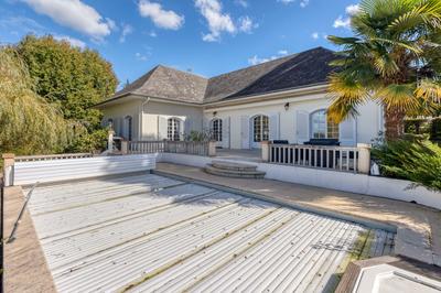 Maison - 142 m² - 6 pièces