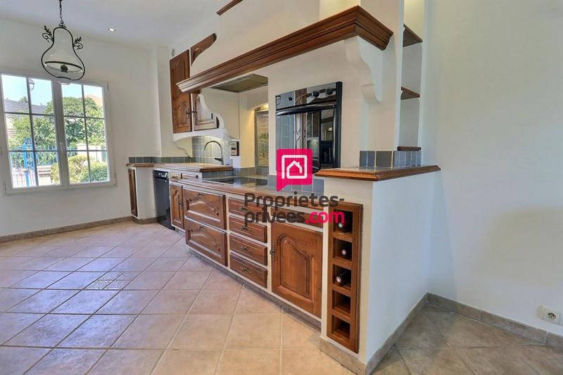 Propriété - 200 m² - 6 pièces