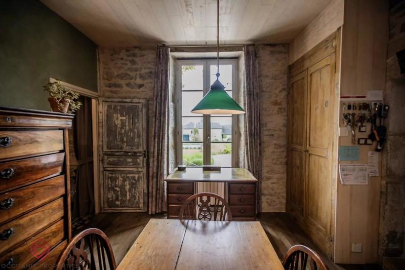 Demeure - 420 m² - 10 pièces