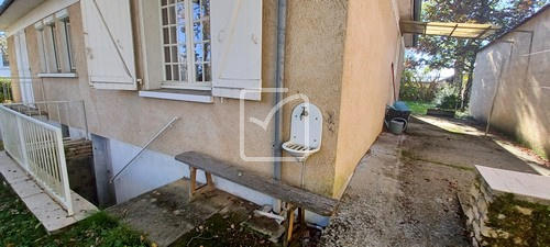 Maison - 120 m² - 10 pièces