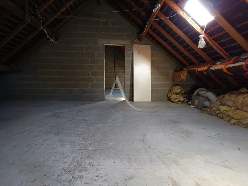 Maison - 95 m² - 5 pièces