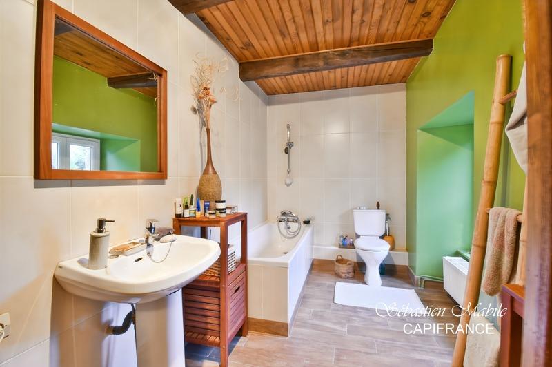 Maison - 198 m² - 7 pièces