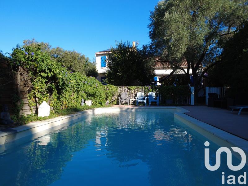 Maison - 195 m² - 9 pièces