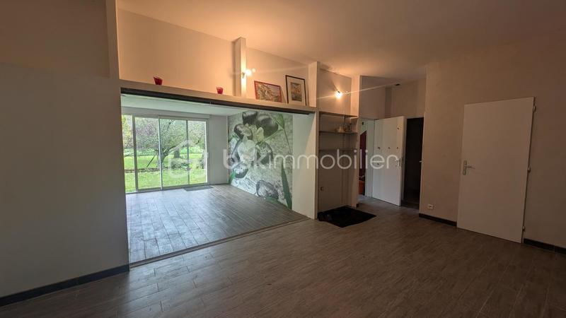 Pavillon - 140 m² - 5 pièces