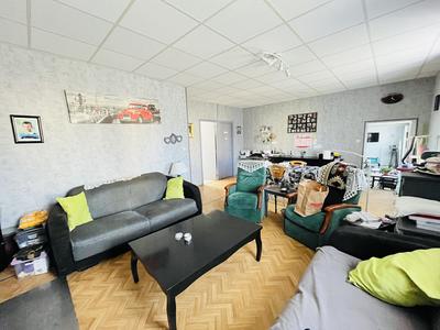 Maison - 152 m² - 7 pièces