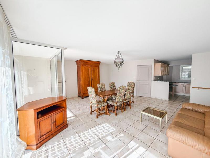 Appartement - 100 m² - 4 pièces