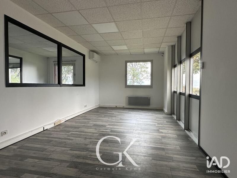 Local commercial - 1 265 m²