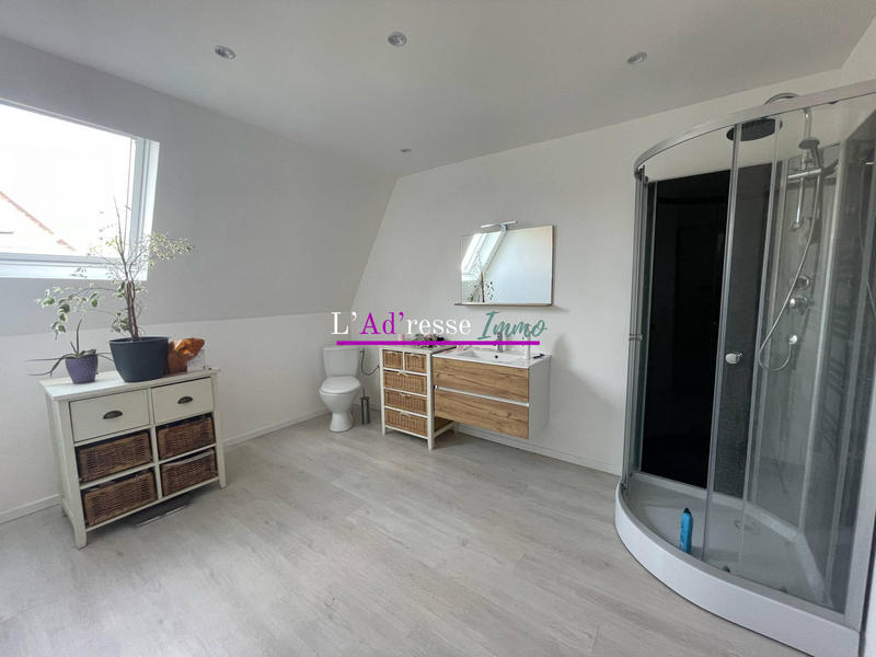 Maison - 180 m² - 6 pièces