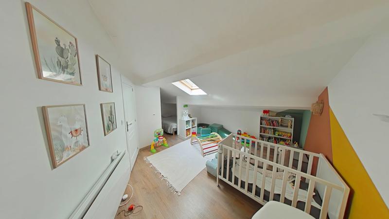 Loft - 121 m² - 5 pièces