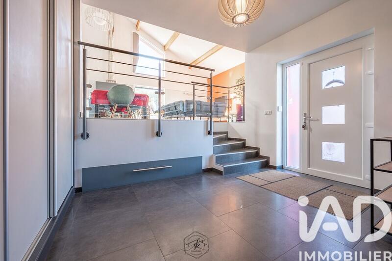 Maison - 191 m² - 7 pièces