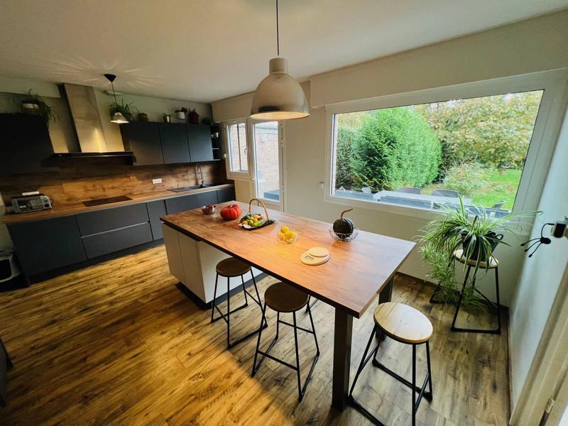 Maison - 135 m² - 6 pièces