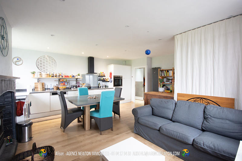 Maison - 105 m² - 4 pièces