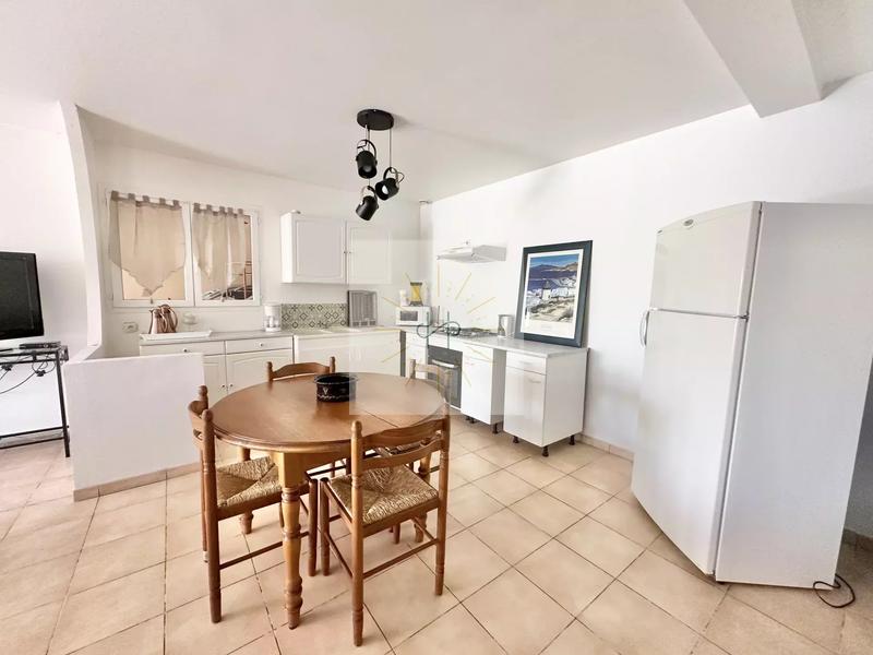 Maison - 228 m² - 9 pièces