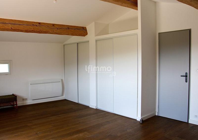 Maison - 212 m² - 6 pièces