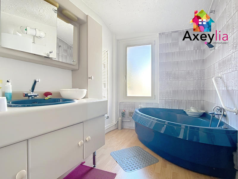 Maison - 115 m² - 6 pièces