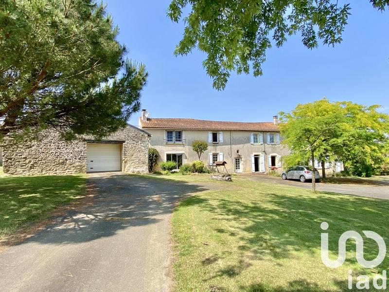 Maison - 346 m² - 7 pièces