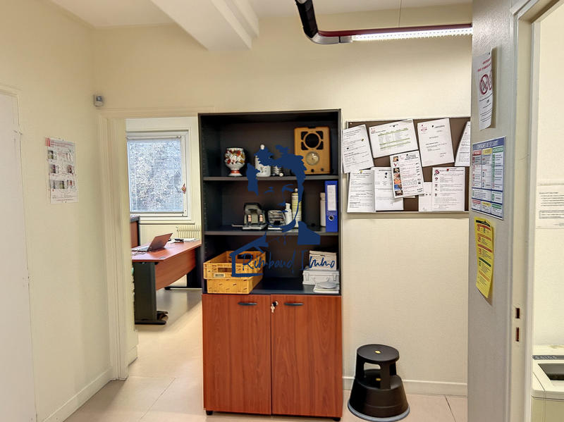 Local d'activités - 475 m²