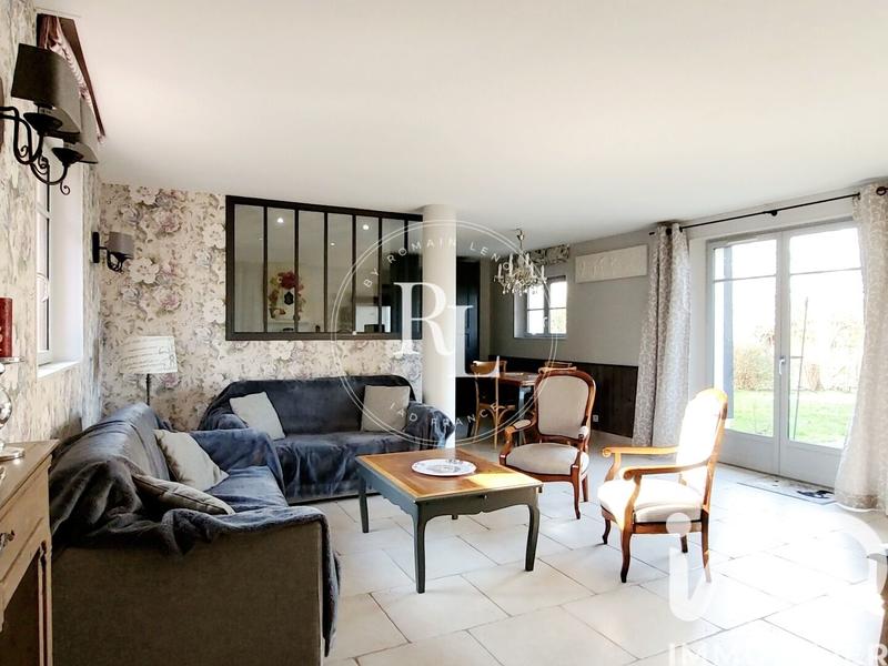 Maison - 335 m² - 13 pièces