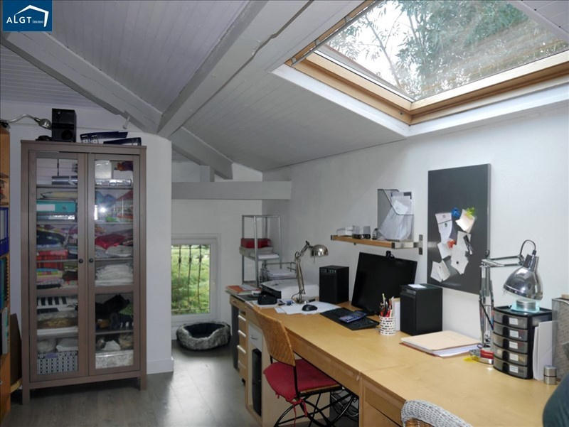 Maison - 256 m² - 9 pièces