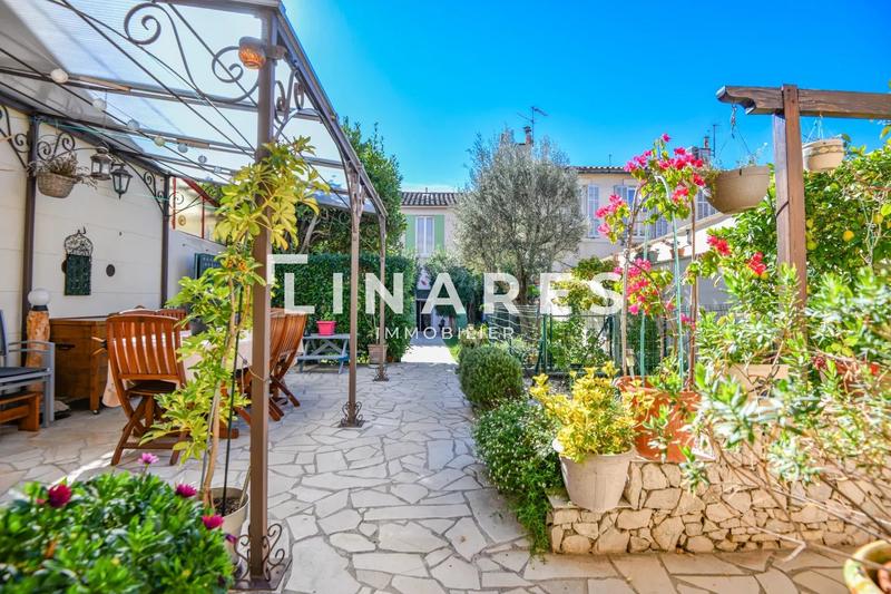 Maison - 96 m² - 4 pièces