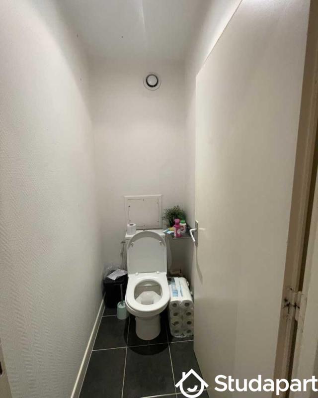 Chambre - 90 m² - 1 pièce