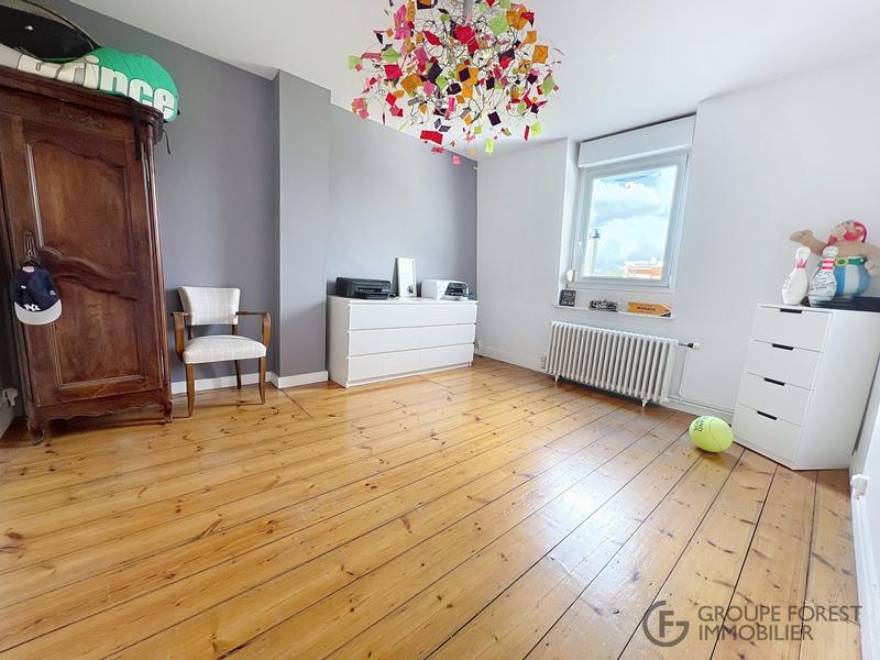 Maison - 163 m² - 8 pièces