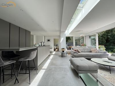 Villa - 212 m² - 6 pièces