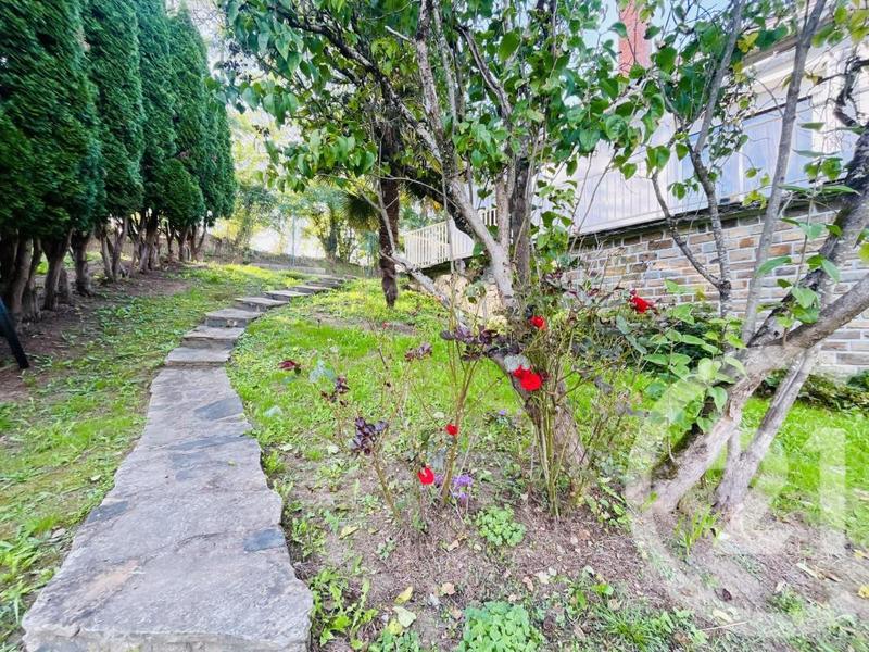 Maison - 104 m² - 5 pièces