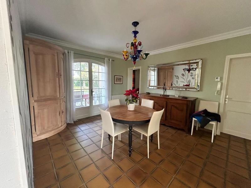 Maison - 163 m² - 7 pièces