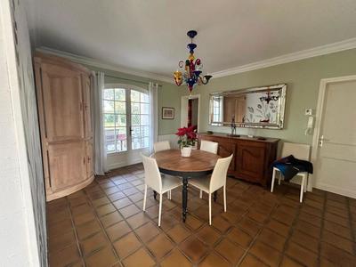 Maison - 163 m² - 7 pièces