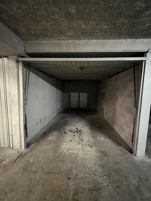 Parking / Garage - 13 m²