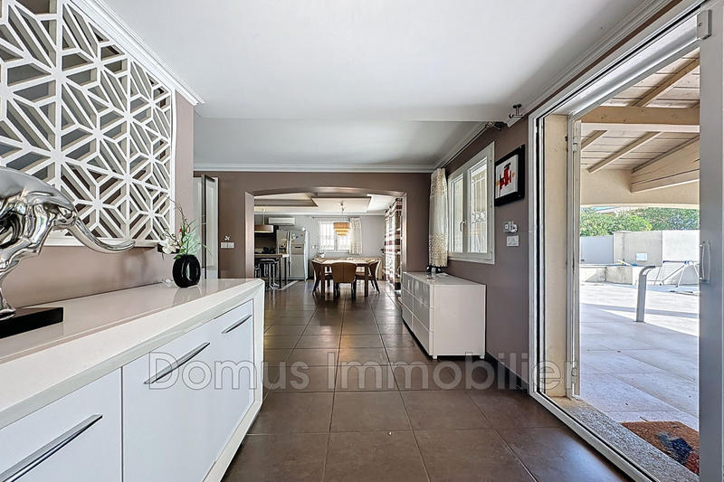 Maison - 200 m² - 7 pièces