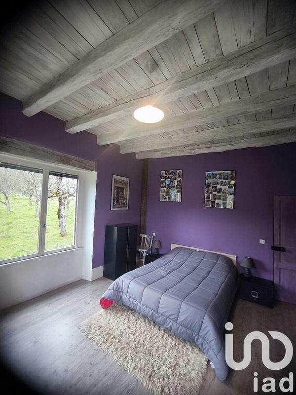 Maison - 230 m² - 8 pièces