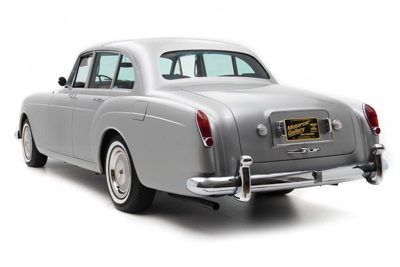 Rolls-Royce Flying Spur Sedan