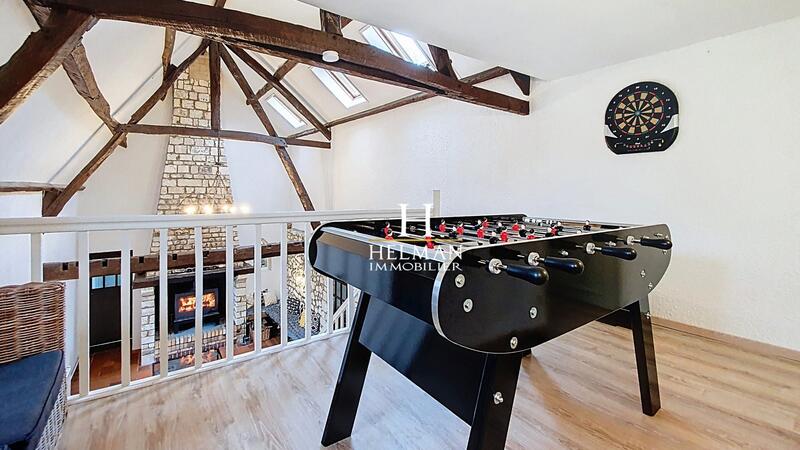 Maison - 210 m² - 7 pièces