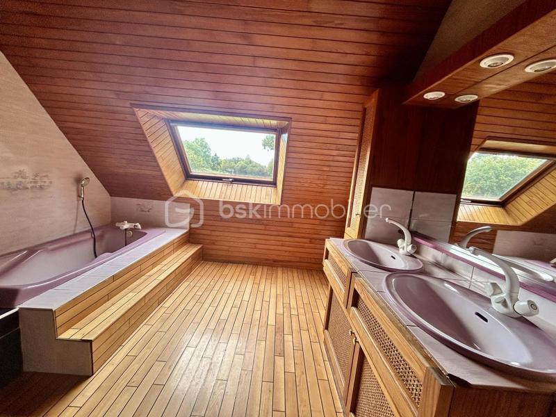 Maison - 130 m² - 8 pièces