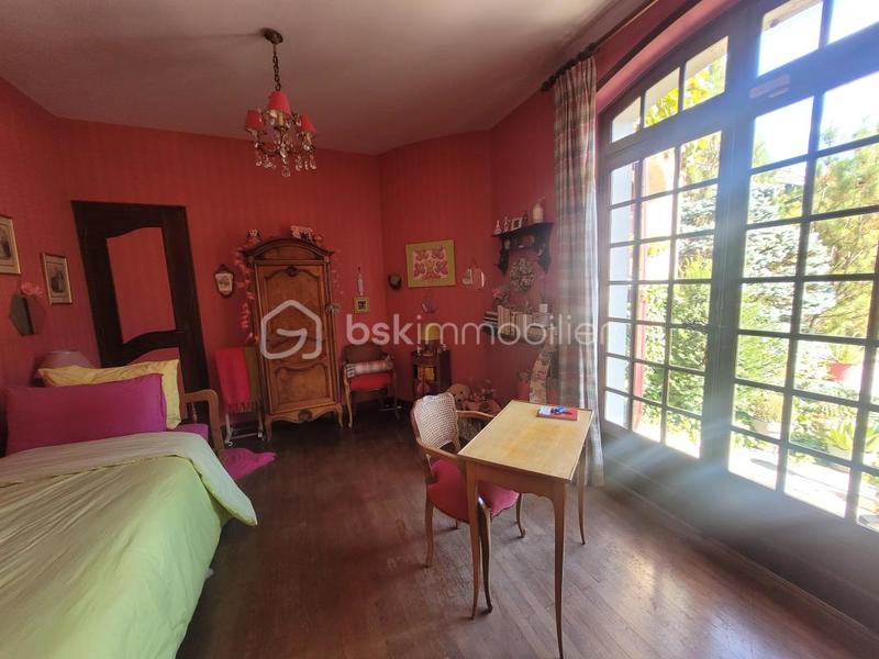 Maison de maîtres - 360 m² - 7 pièces