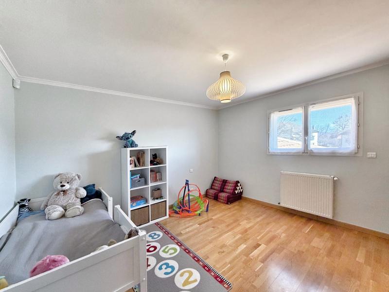 Maison - 206 m² - 6 pièces