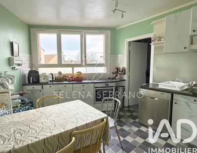 Appartement - 80 m² - 3 pièces