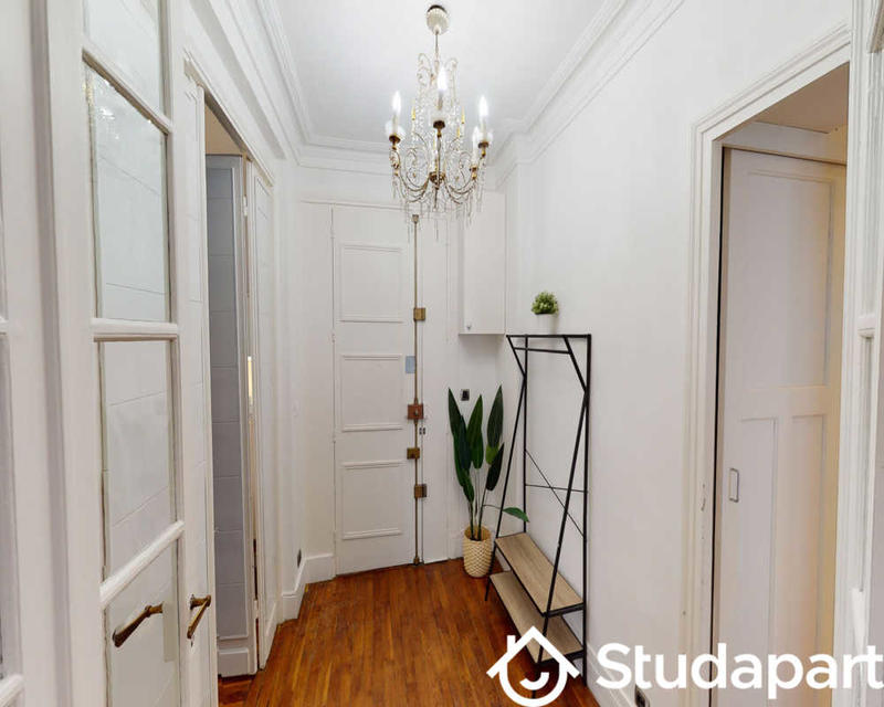 Chambre - 120 m² - 1 pièce