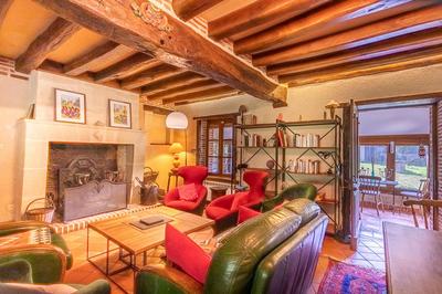 Propriété - 270 m² - 12 pièces