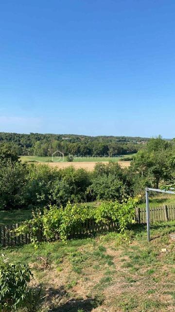 Maison - 98 m² - 6 pièces