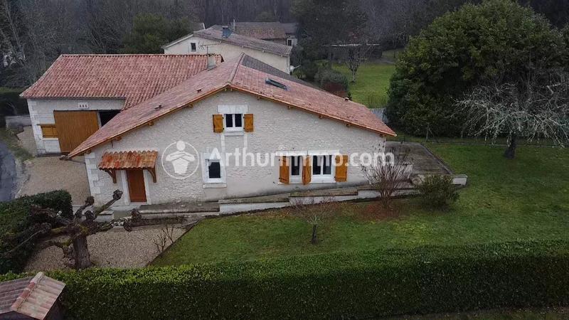 Maison - 183 m² - 8 pièces