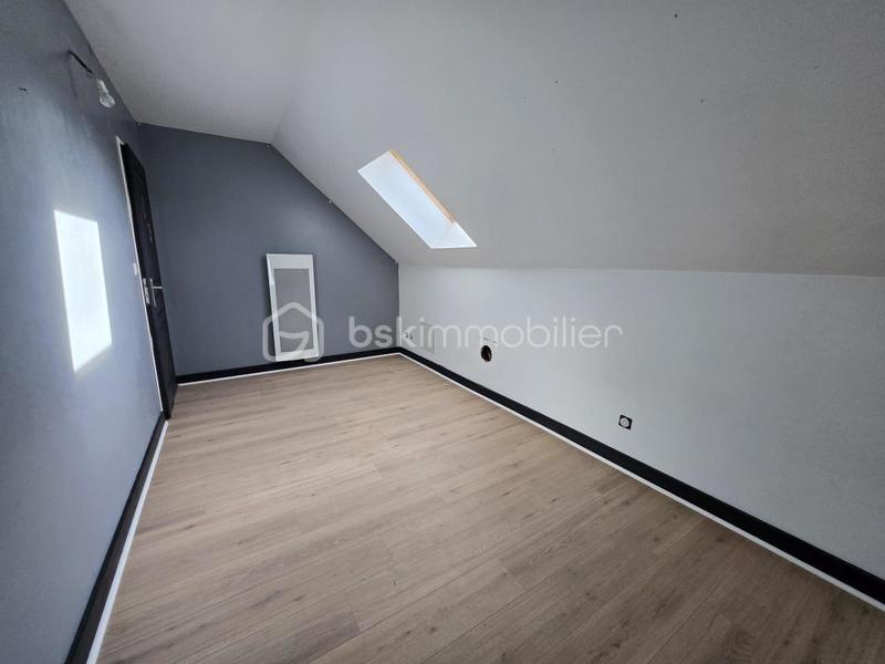 Pavillon - 230 m² - 7 pièces