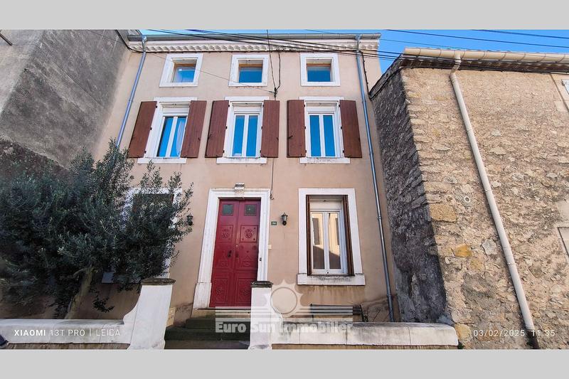 Maison - 240 m² - 6 pièces