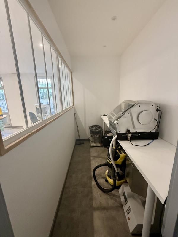 Local d'activités - 138 m²