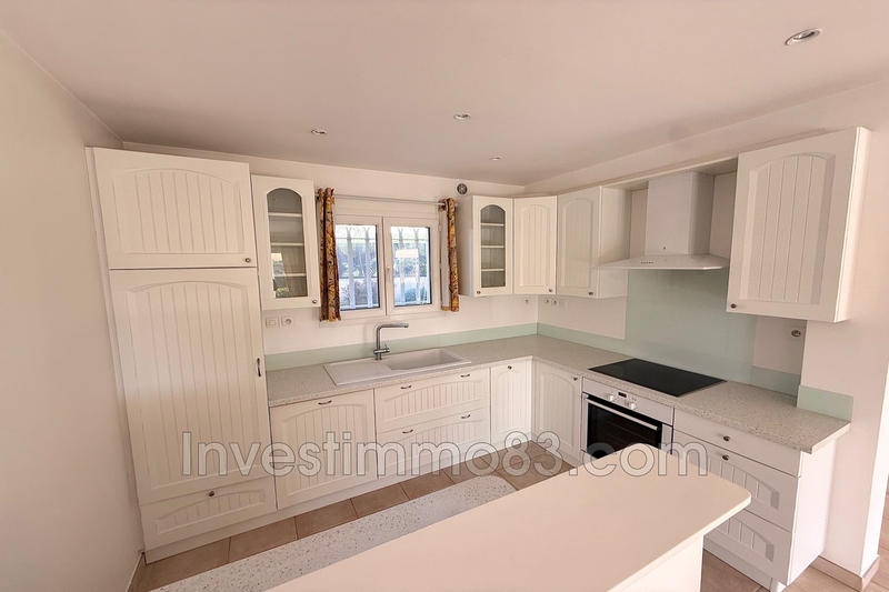 Maison - 127 m² - 5 pièces