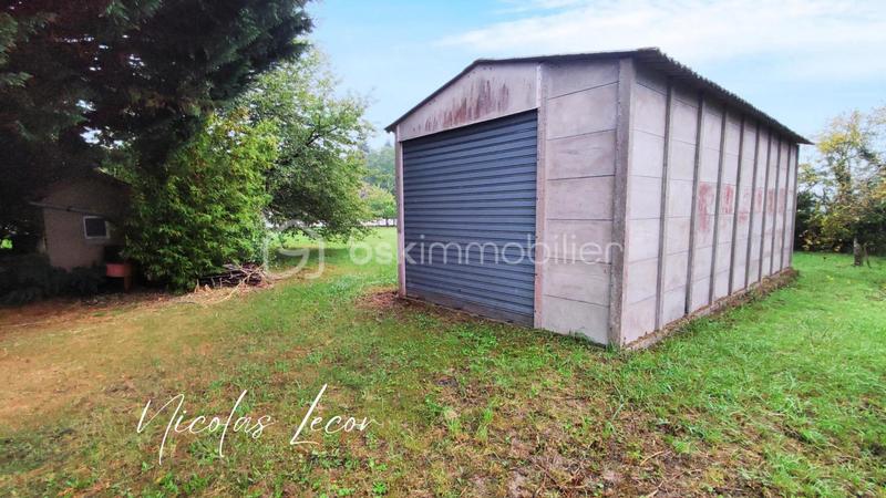 Terrain constructible - 2 210 m²