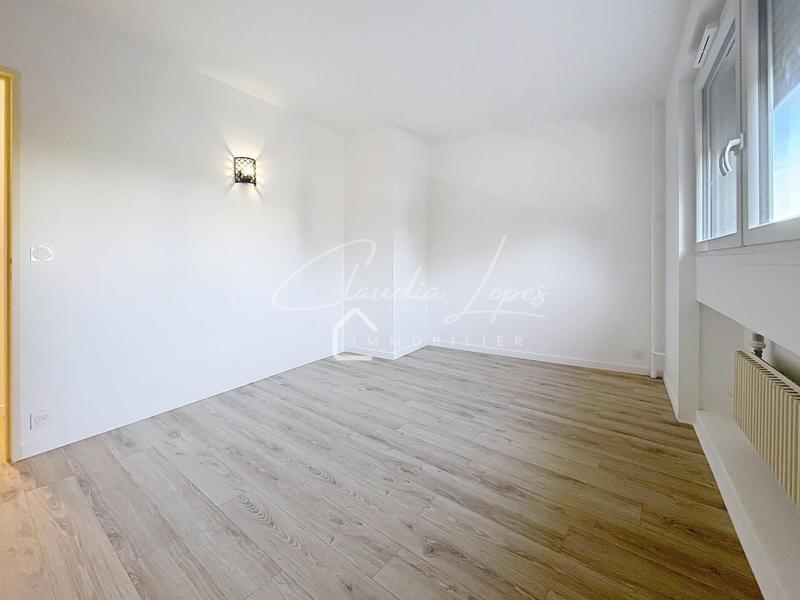 Appartement - 106 m² - 5 pièces