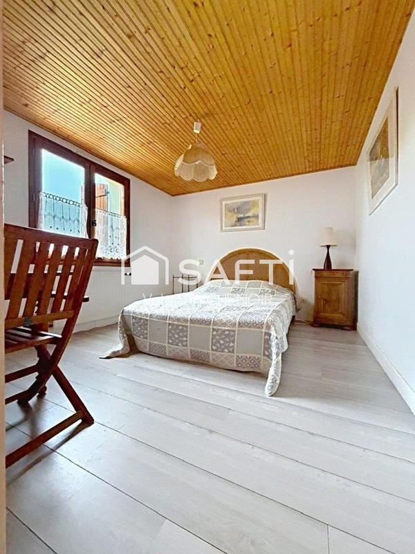 Maison - 135 m² - 6 pièces